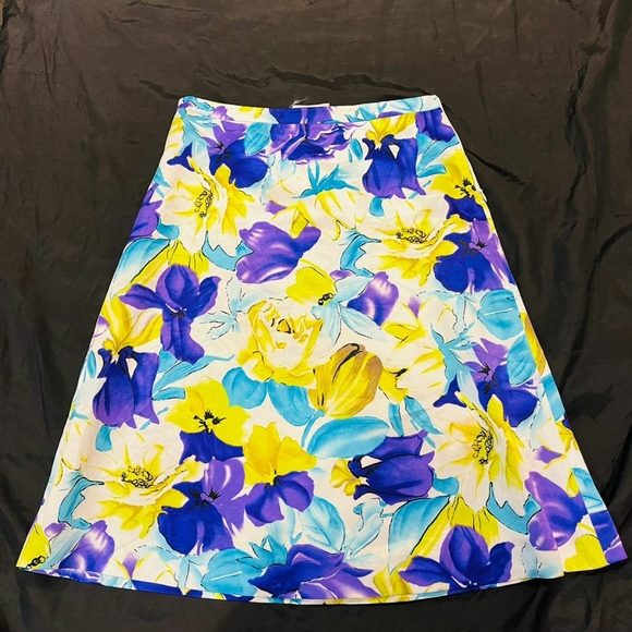 Floral high waist satin skirt - Picture 9 of 9